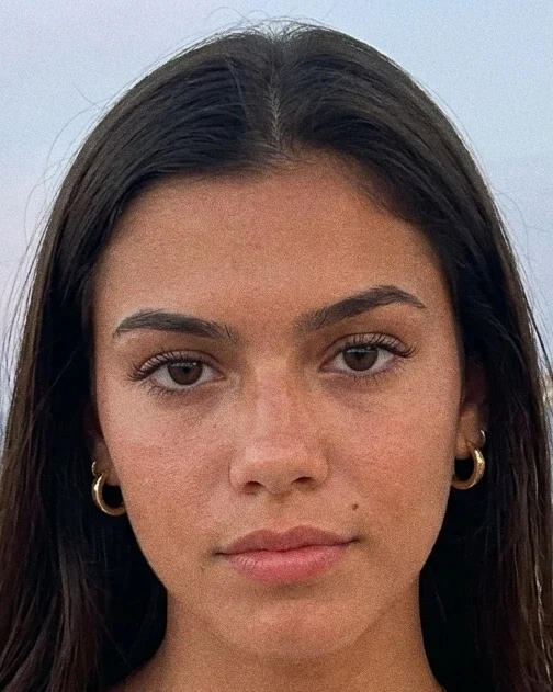 Saved AI influencer persona Saskia Vane, ready to swap into any clip